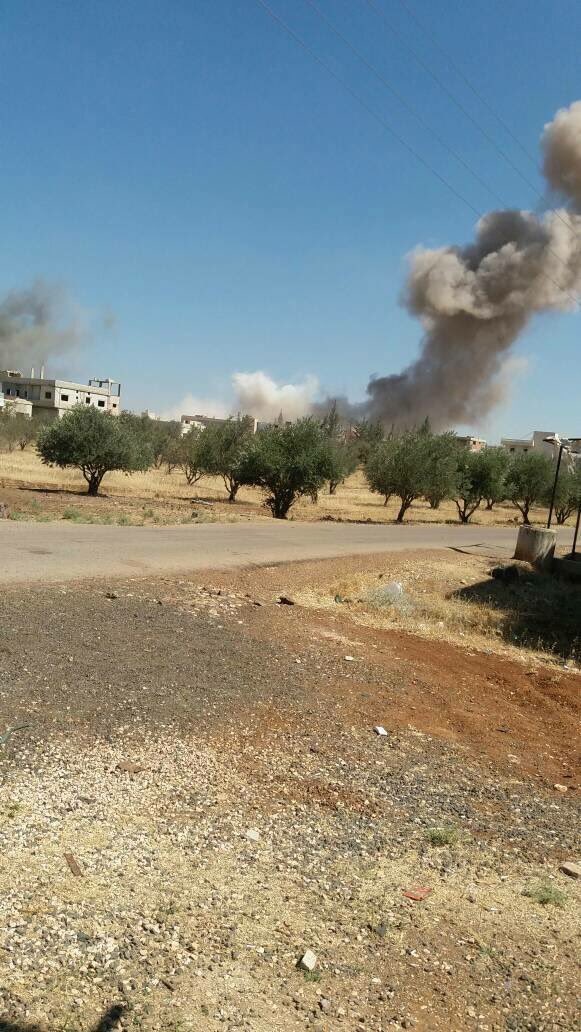 Helicopter bombed Busra Al Harir, Daraa syria.liveuamap.com/en/2018/24-jun…  via @3amaral7arery #Syria