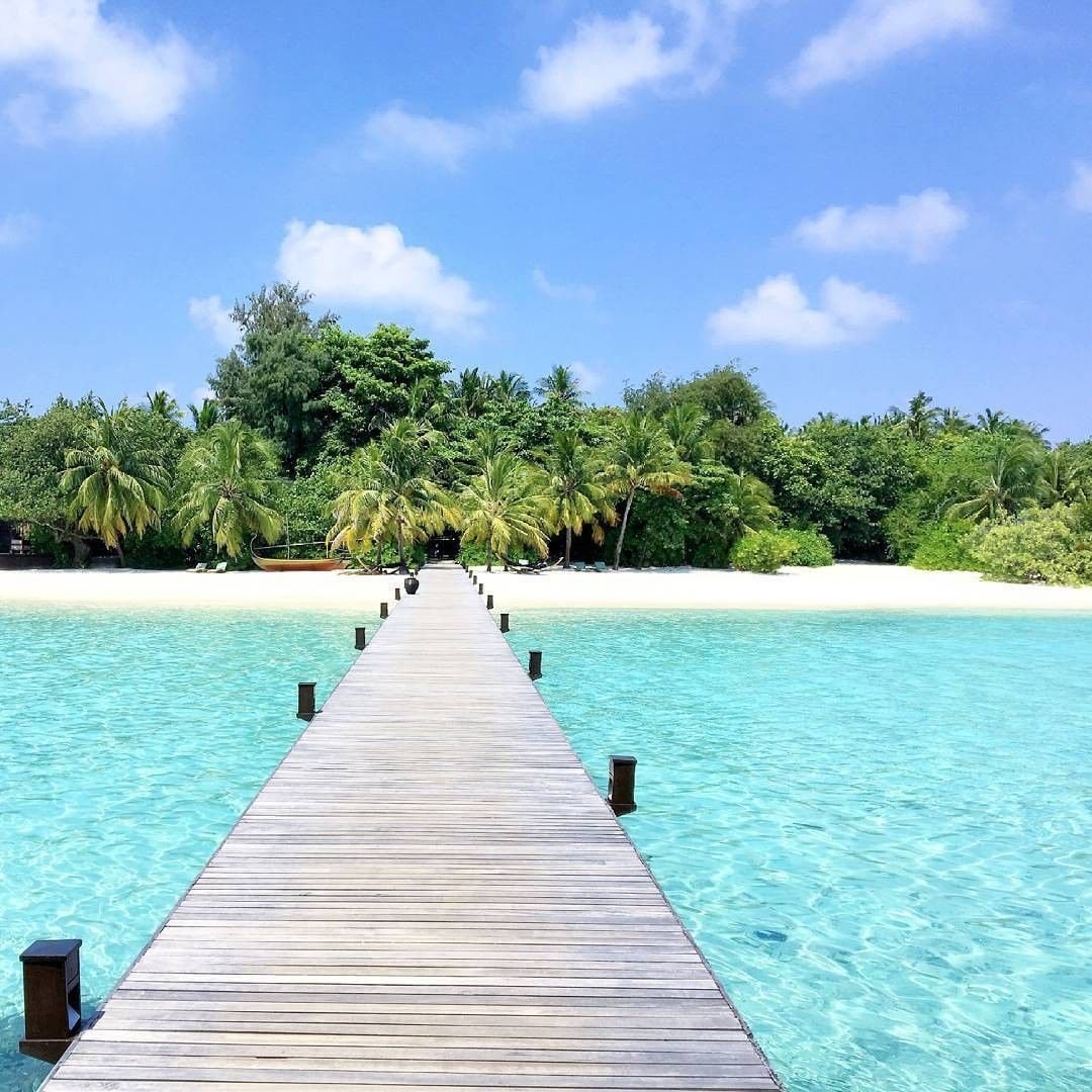 The Maldives 🌊🏝☀️
📷: @ConradMaldives, keephoto