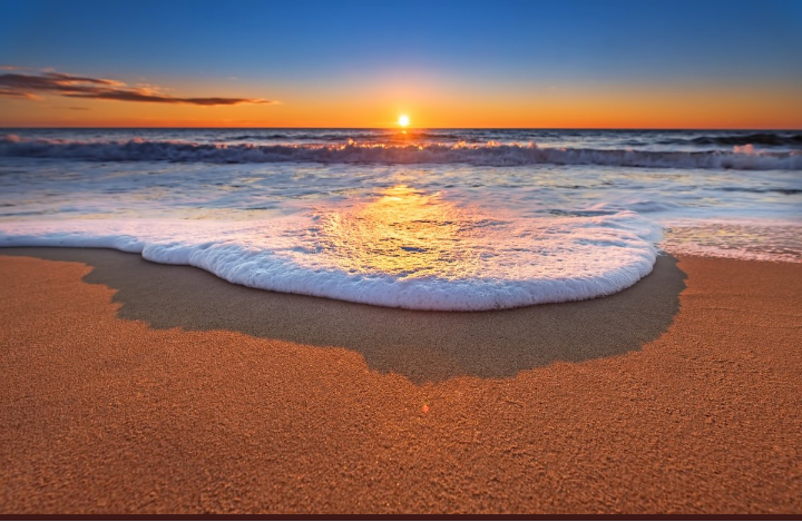 FACTORYROOMS's tweet photo. #FelizDomingo amanece en #España  by @FACTORYROOMS.  Ven y alojate desde 15 euros la noche . #Factoryrooms hace tus #sueños realidad en #barbate y #tarifa . Especialistas en practicantes del #kitesurfing y otros deportes . 
@hostelworld_es @TripAdvisorES @bookingcom @Portalferry https://t.co/8VN5WGWSxd