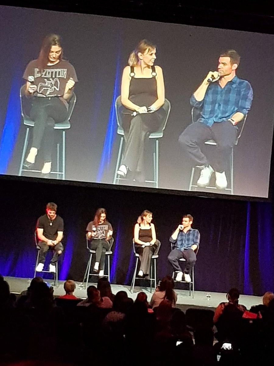bytheangelswift's tweet photo. I guess we're at #BNCE6 today 🤷🏼♀️ https://t.co/9hZE4v8iQr