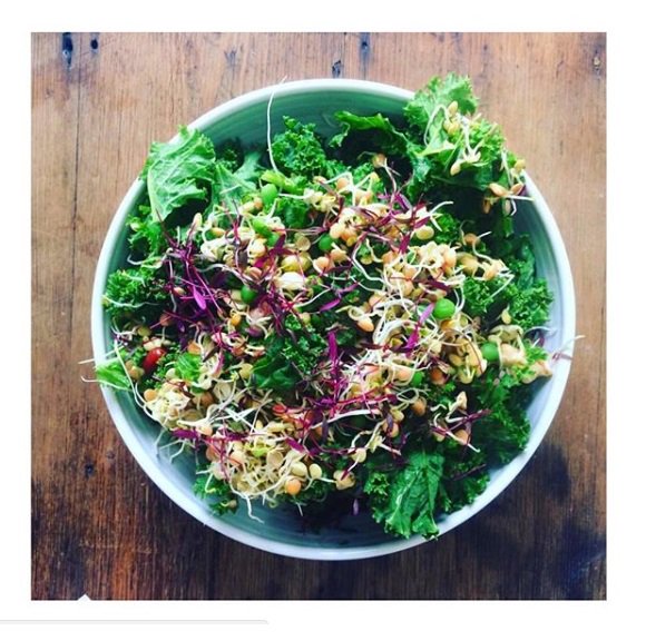 SpringGreenLDN's tweet image. Our very popular Kale Caesar is back on the menu. 
#HealthyFoodDelivery #PackedFullofGoodness #TotallyDelicious #SummerTime #PlantBased #Vegetarian