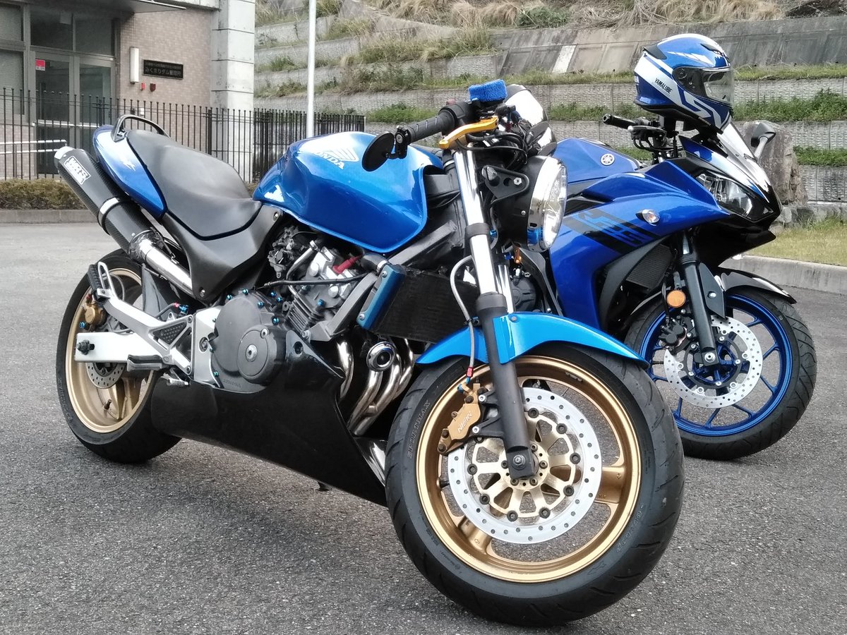 寛 Twitterissa 青ホネから赤黒ホネになりました ホーネット250 T Co It8yk3hs5y Twitter 寛 Twitterissa 青ホネから赤黒ホネになりました ホーネット250 T Co It8yk3hs5y Twitter