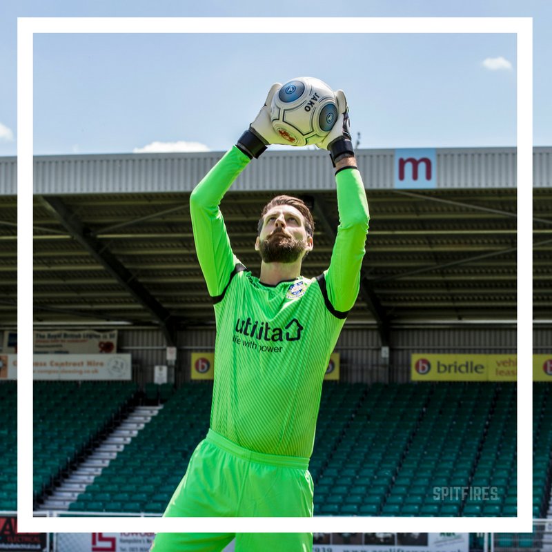 EastleighFC's tweet photo. The kit is available for pre-order and will be available in store from Friday 29th June. 

#Spitfires https://t.co/d6oSPO9WhF