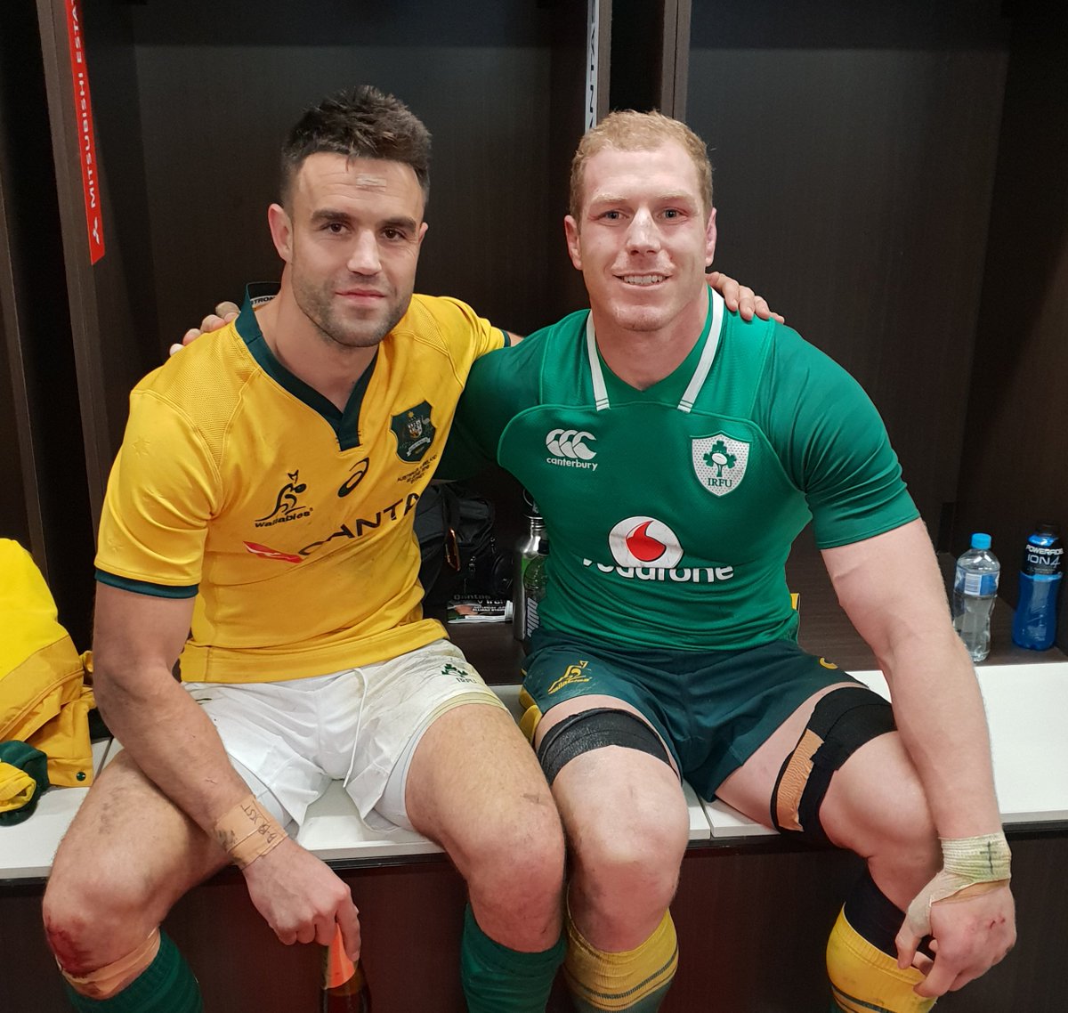 DavidPocock's tweet image. In 2005 on the Australian Schoolboys tour of UK and Ireland we were billeted out with families in Limerick. The family I was billeted with: the Murrays. I don't think @ConorMurray_9 or I were thinking we'd go on to face each other in test rugby. Great to catch up after the game.