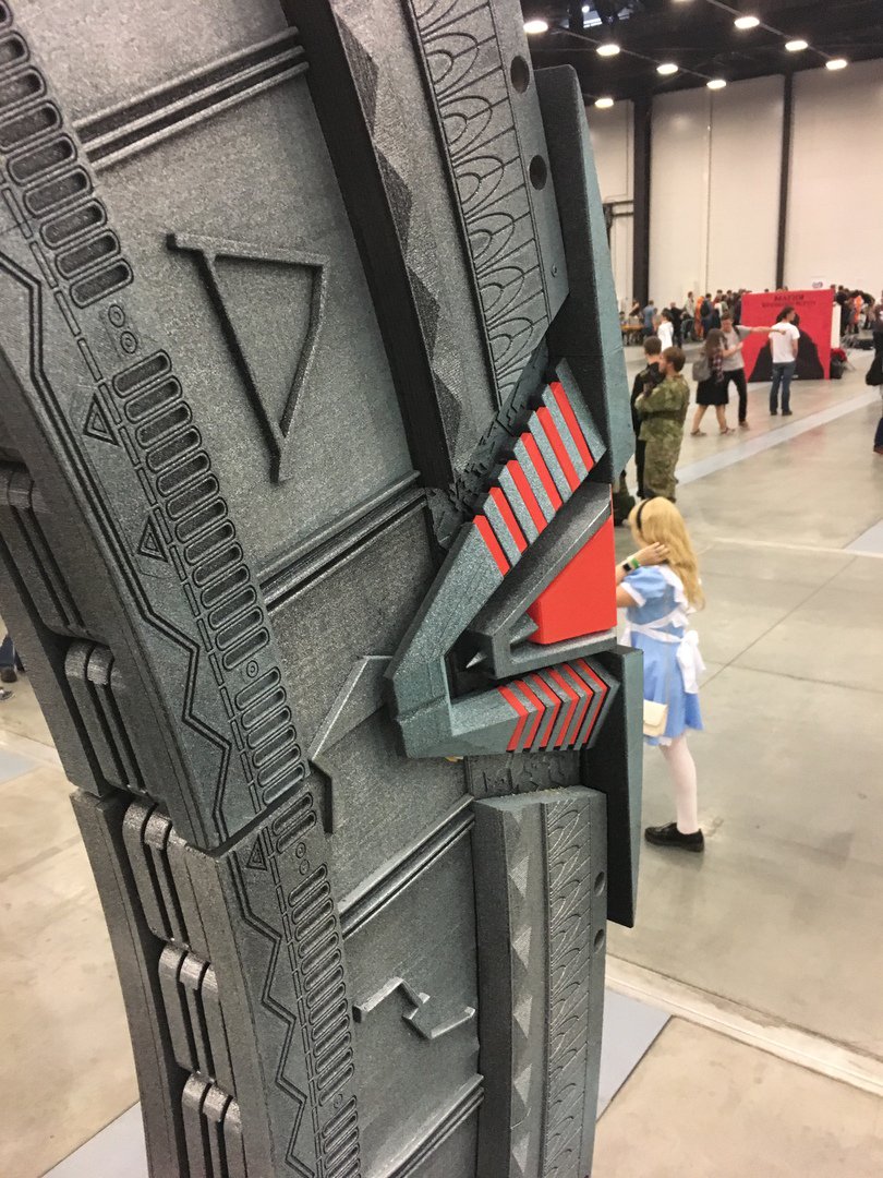 StarGateRussia's tweet photo. #Stargate #Starcon2018 We did it! Our panel was so-o-o-o good. https://t.co/2D7laJdBOk