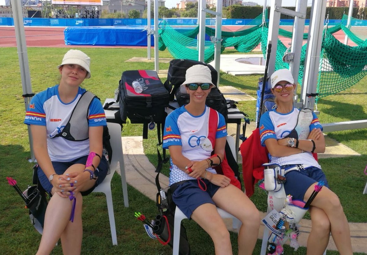 ¡E-QUI-PA-ZOS! #Tarragona2018

🥈<a href="/AMarinPodium/">Alicia MarínMartínez</a> @_mgacr  <a href="/nerea_ls96/">Nerea López</a>

🥉<a href="/Miguel_AlvGar/">➳ Miguel Alvariño ➳</a> <a href="/yiyo_power/">Antonio Fernández</a> y <a href="/PAchaPodium/">Pablo Acha González</a>

¡Enhorabuena, <a href="/RFETA/">RFETA</a>!