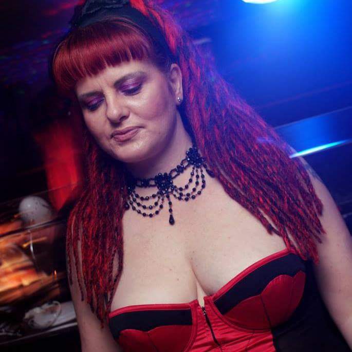 RoxPandora's tweet photo. A very old pic! #throwupsunday https://t.co/BTLxcmTWsY