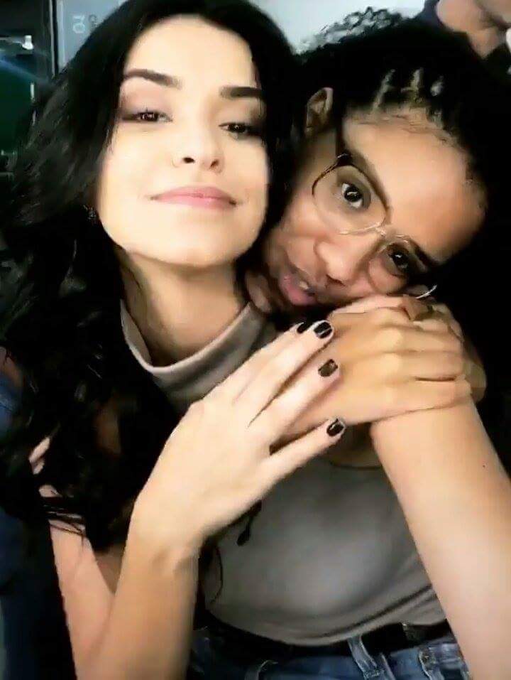 KATARINEGATONA's tweet photo. Grisela minha xodó 🙈 Como passa o tempo parece que foi ontem que nos encontramos pela primeira vez 👭 Sei nem que falar só sei agradecer por ter um ser tão maravilhoso em minha vida como você ❤️ Te amo e feliz aniversário 🎉🎂💕 https://t.co/dYtyNuMYrt