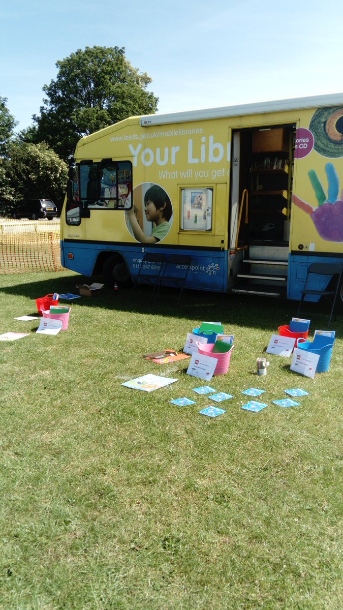 MobileLeeds's tweet photo. Ready and waiting #GarforthGala https://t.co/jW9YBn1Arb