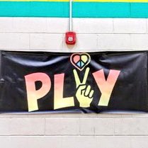 401Hoops's tweet photo. The event was hosted by @JonHopePVD &amp; Maddie (@ThisisThePlug) and started with a Youth Basketball Clinic. Following the clinic was the Dunk Contest and High School All-Star Game. A flashy highflying competitive game won by Team @lacedbysilk 

#Play4PeaceTour #PlayForPeace https://t.co/NSV1M3zULh