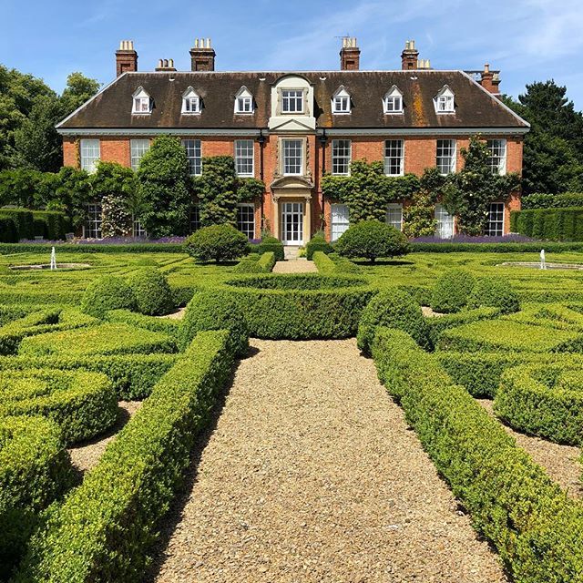 Same old weekend here, just popped home for Sunday lunch. 😋😉😄#NGS #TythropParkHouse #Buckinghamshire ift.tt/2KkrHmn