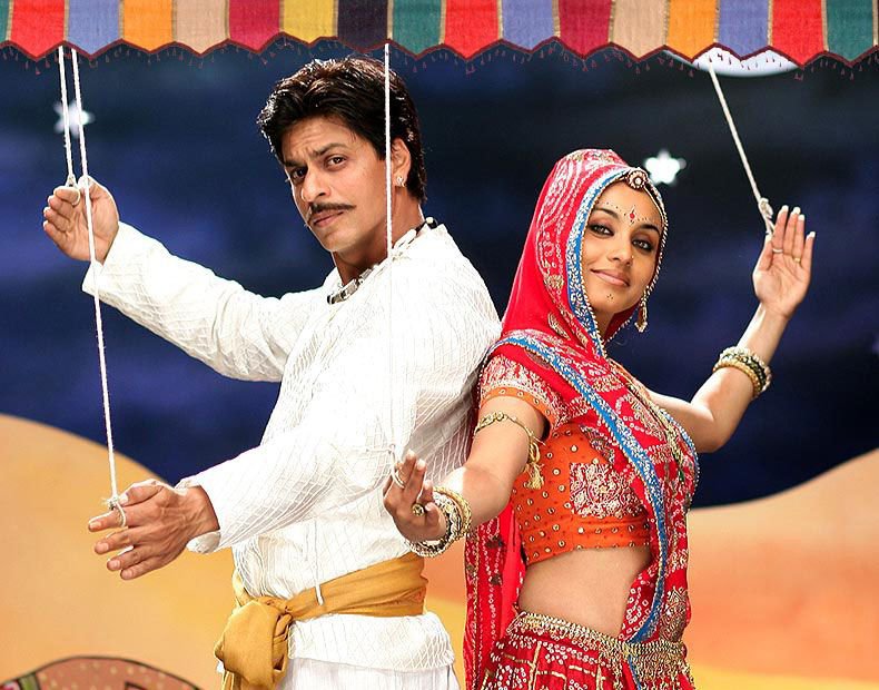 SRKUniverseBOL's tweet photo. 😍 #13YearsOfPaheli
Ternura, amor, pasión, romance...
Estas emociones sólo pueden reflejarse intensamente con la magia de esta Jodi!!
@iamsrk ❤ #RaniMukerji https://t.co/zUesUu2io8
