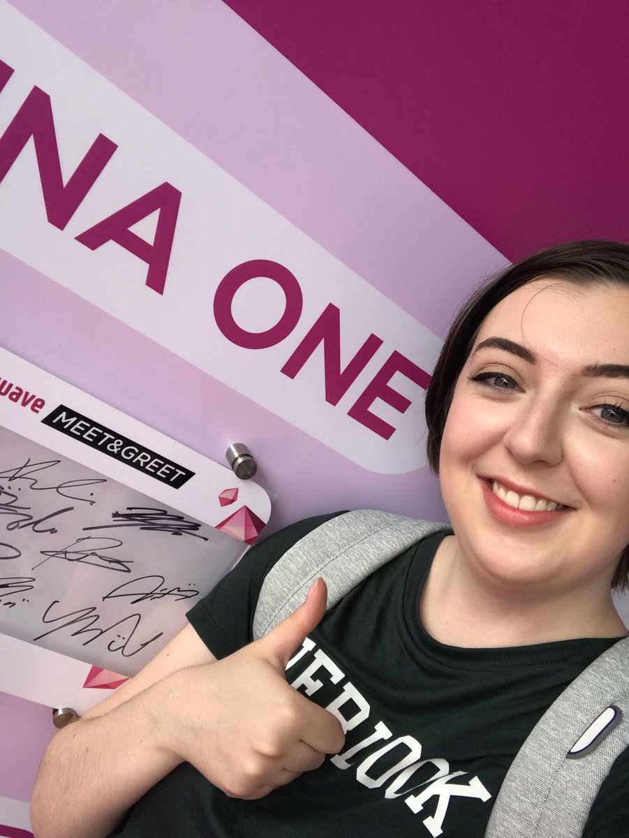 miastella_b's tweet photo. please i need my boys... mwave come thru!! #KCON18NY #ComeToMwaveBooth https://t.co/cjLrYE7odk