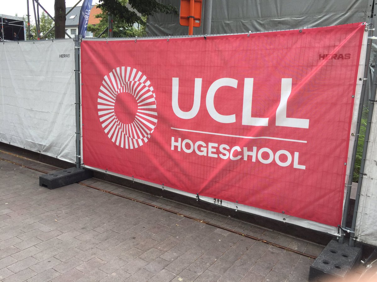 rvangoolen's tweet photo. Een warm hart voor Genk on Stage van hogeschool @ucleuvenlimburg #gos18 #UCLL #sterrennieuws https://t.co/vSdaMa7inT