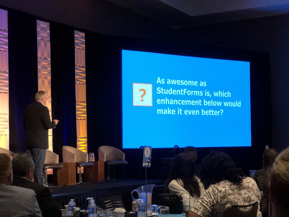 justintopliff's tweet photo. The best products are built by listening to customers. We’re all ears at @CampusLogic #mobile #FinAid #FinAidNinja #UserCon2018 #StudentFinancialServices https://t.co/ujJx9jC3eh