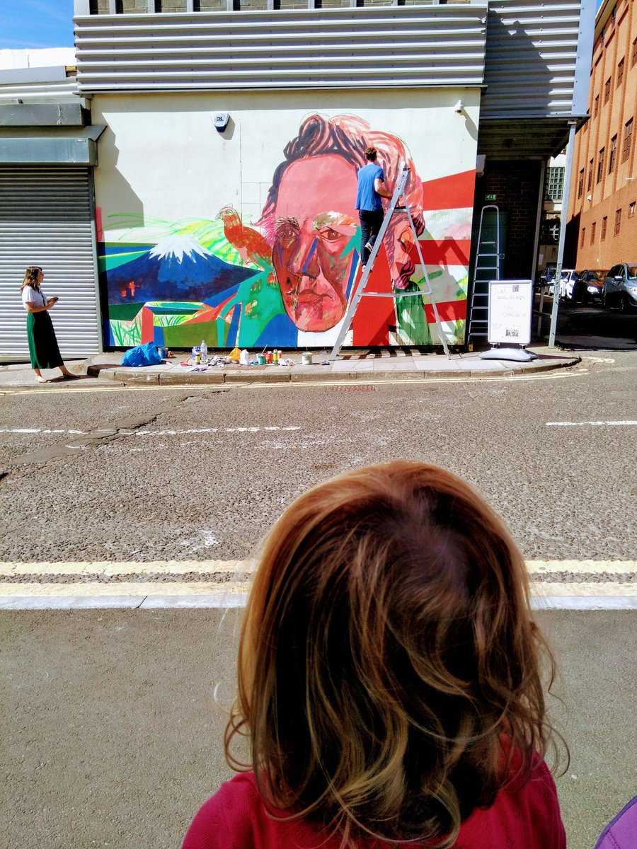 Enjoyed our visit to @biscuit_factory for @GNCCF today and Little One was engrossed by the mural taking shape opposite @weareernest. Had a yummy lunch there too! #GetNorth2018