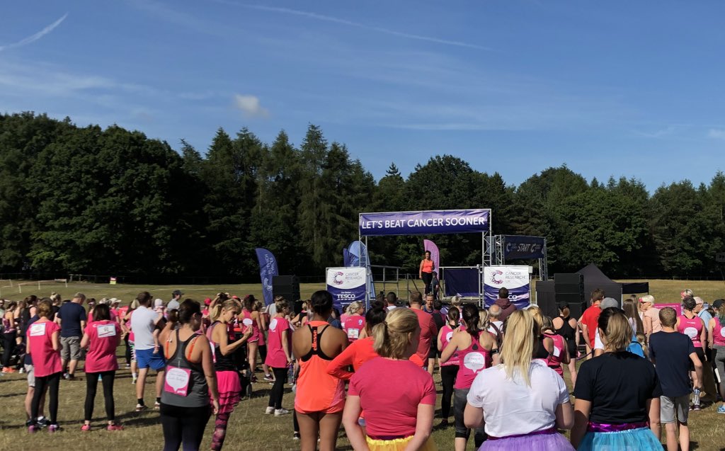 StephLloydUK's tweet photo. Fantastic feeling to be part of Knutsford 10k #RaceForLife today. Thanks to all who sponsored ➡️ https://t.co/O3dytlb5yQ https://t.co/hfa6aNboHJ