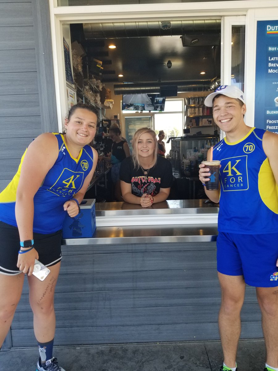 4KNewYork's tweet photo. Shout out to Zoey @DutchBros in Caldwell, ID for paying for our coffees and then bringing out some energy drinks as well. We appreciate your kindness! Coffee is so good after running! #dutchbros #thankyou   #caldwellidaho https://t.co/vVy5icKCtf