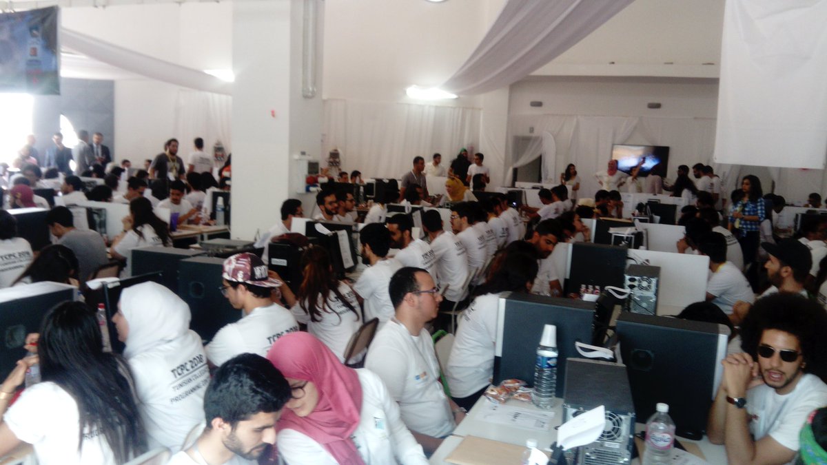 MarouaMehri's tweet image. #TCPC2018 #eniso @acmtcpc really good ambiance