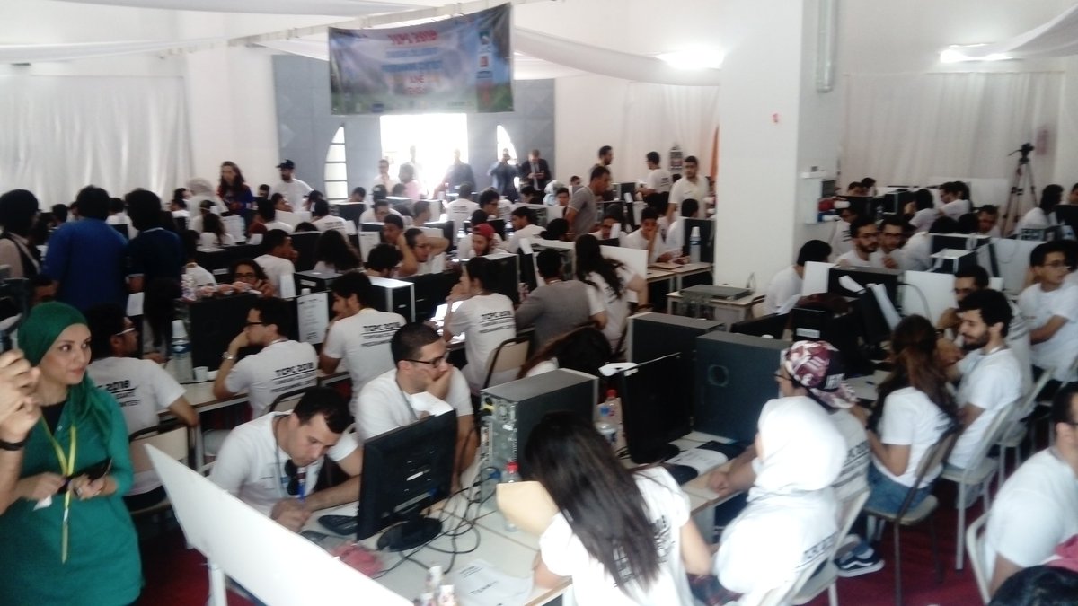 MarouaMehri's tweet image. #TCPC2018 #eniso @acmtcpc really good ambiance