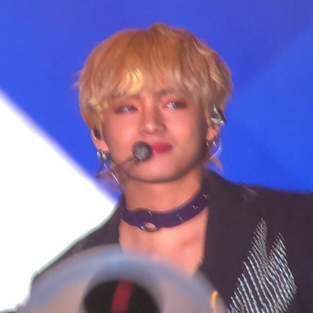 bts__4295's tweet photo. テヒョンの笑顔がまた見たい😳💗
↑これ思ってるのわたしだけじゃないよね？みんなもおもってるよね？

1RT☞3票
1いいね☞2票
RT&amp;いいね☞ 5票

#ARMYさん信じてる

#RTした人迎え行く
#RTした人迎え行く

#100AsianHeartthrobs 
#100mostHandsomeFaces2018 
#KimTaehyung 
#KimSeokJin 
@BTS_twt https://t.co/eBLh7gatVc