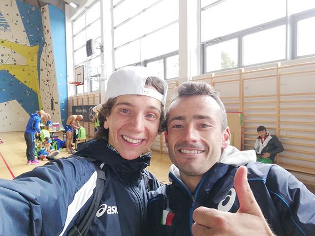 fra_puppinho's tweet photo. With a world champion.. Or maybe two 🤗😉
#rambo #worldkarpacz2018 #mountainrunning #karpacz #gosocialorgohome https://t.co/vw9CeMMxz5 https://t.co/1dgVDTnXBg