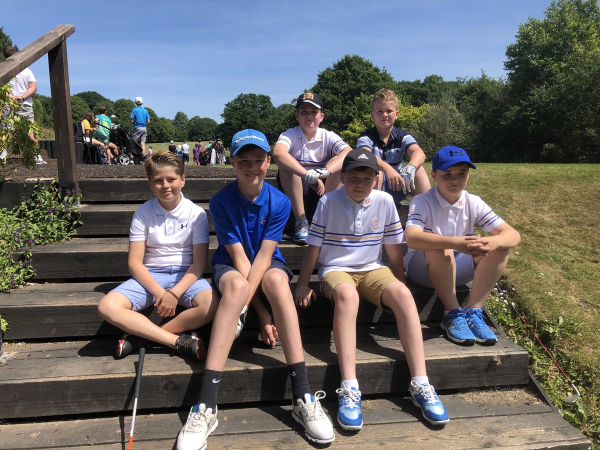 llanwernGCjnrs's tweet photo. Some of our juniors enjoying @NewportGCJnrs festival of golf. Lovely day for it. Good luck to all playing 👏👍☀️ @llanwerngolf members are all proud of you #havefun https://t.co/mk37CjLc9n