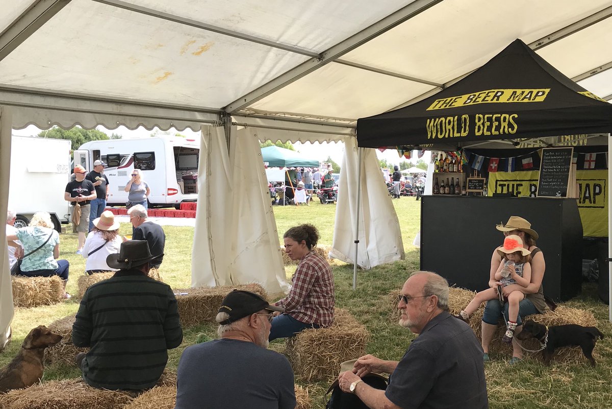 the_beer_map's tweet photo. Kicking the summer season off as the bar at the Romney Marsh Show and Bikejumble! #romneymarsh #hamstreet #bikejumble #bikers #mobilebar #beermap #worldbeers https://t.co/lHeffCSt17