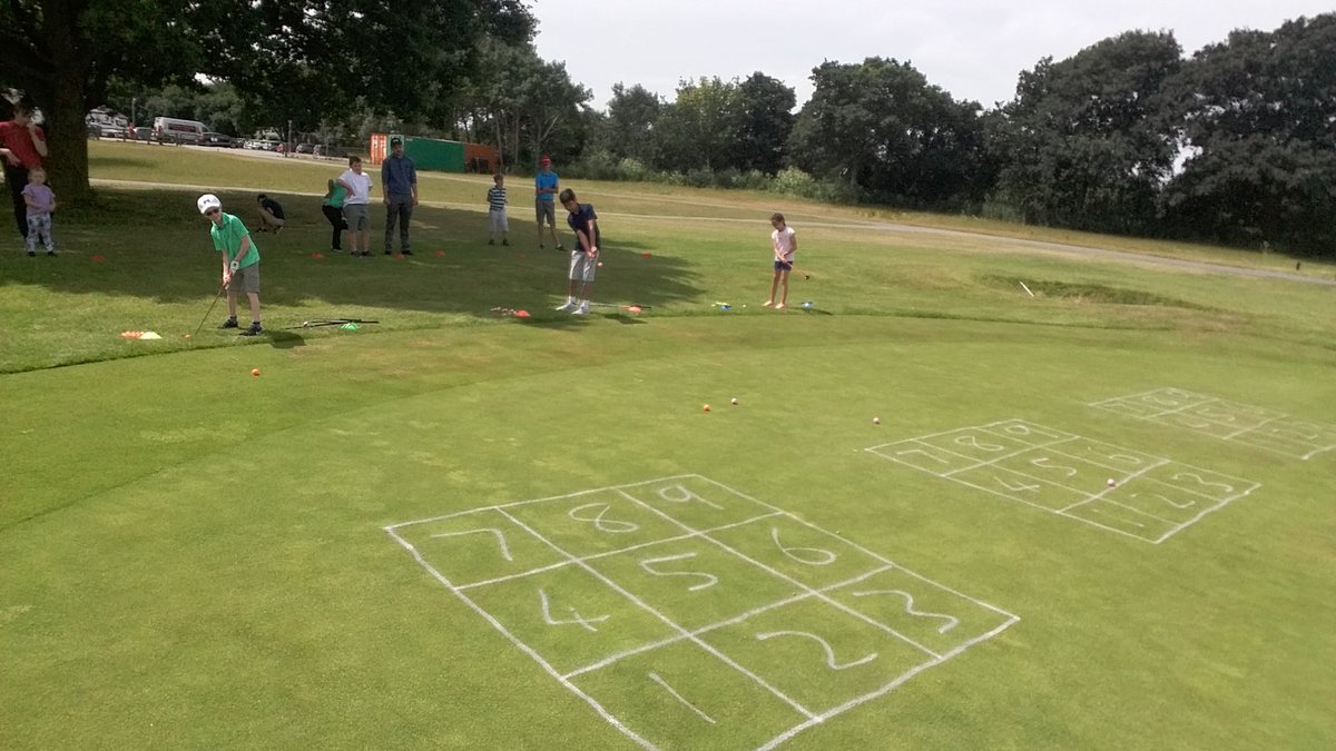 Great junior session withe our <a href="/BawtryGolfClub/">Bawtry Golf Club</a> juniors yesterday getting ready for Danum Cup at <a href="/DonGolfClub/">Doncaster Golf Club</a> today. #juniorgolf #doncasterisgreat