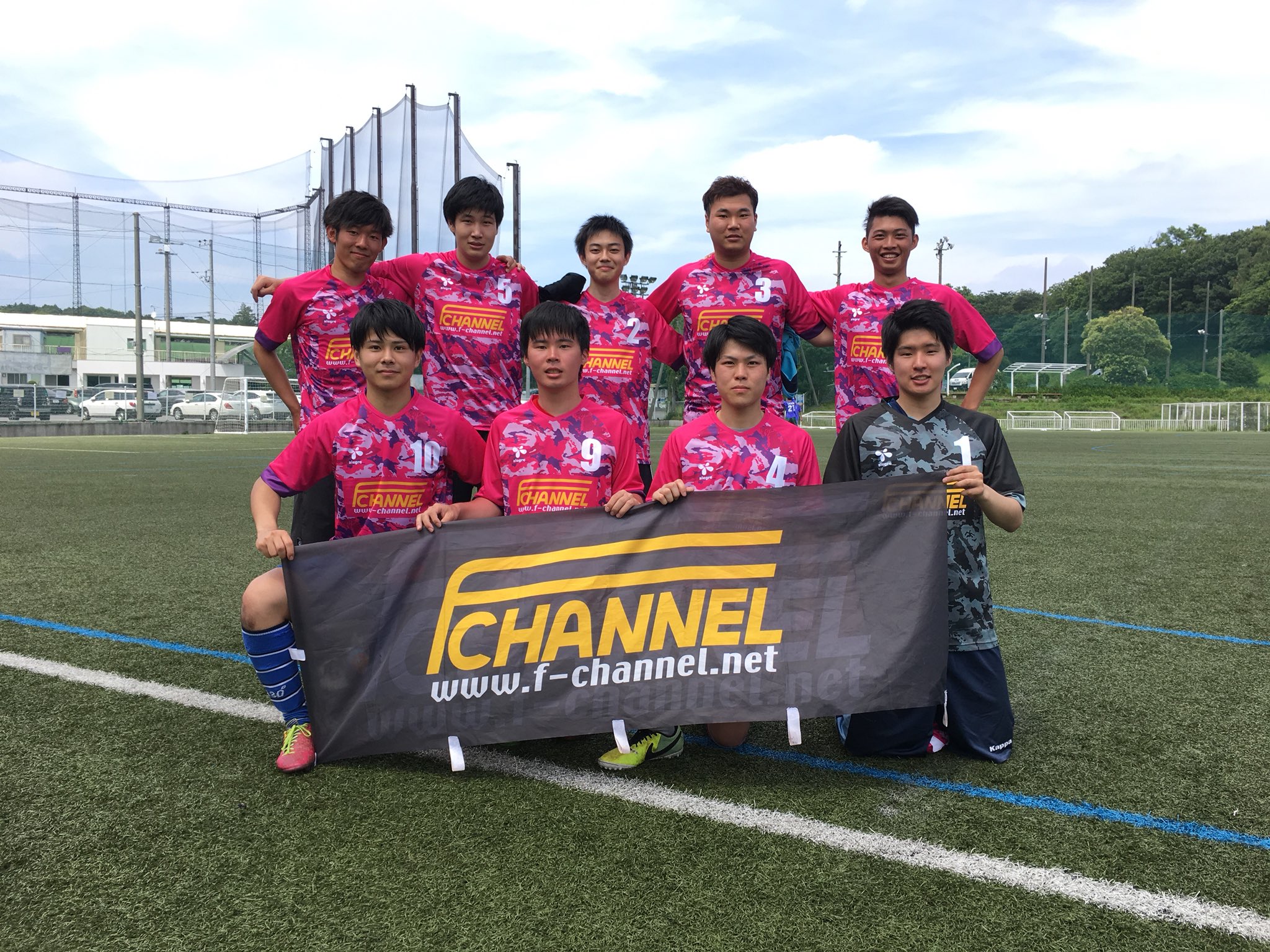 ソサイチ 7 8人制サッカー フットサルの大会を開催 エフチャンネル 結果 6月24日 日 東戸塚フットボールパーク ソサイチ大会 F3 F4優勝チームユニフォーム 獲得チーム共に Fcmaioka F2 F3優勝チームは Kanai 次回の東戸塚フットボールパーク