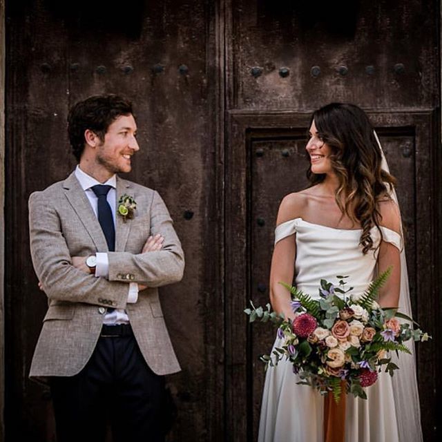Halfpennylondon's tweet photo. Congratulations to our gorgeous bride @gillmccabe87 looking absolutely stunning yesterday marrying her love. .
.
.
.
.
.
.
#londonbride #spanishbride #spanishwedding #weddingdresseslondon #halfpennylondon #coolmantic #britishbridal #bridalwear #fashionbr… https://t.co/dudXqsKN8l https://t.co/FxRUxCLIAd