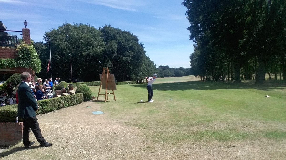 And we're off! Great tee shot off the first from Josh Jepson, our first player out representing <a href="/BawtryGolfClub/">Bawtry Golf Club</a> in the Danum Cup at <a href="/DonGolfClub/">Doncaster Golf Club</a>. Well done Josh. Think it's more nervous for <a href="/sazjeppie/">Sarah Jepson</a> watching! #straightdownthemiddle #DanumCup #juniorgolf #doncasterisgreat