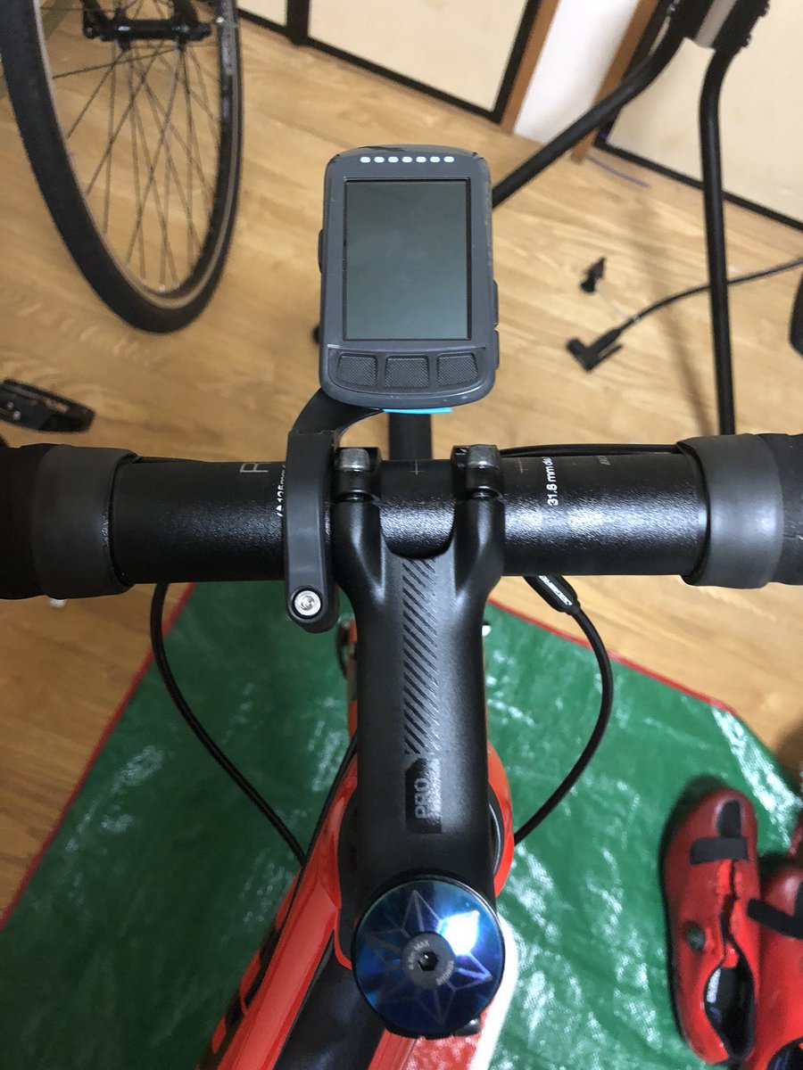 trek0325's tweet photo. element bolt 購入しました。限定版は1ヶ月以上待つみたいなのでキャンセル。#ロードバイク #サイコン #elementbolt https://t.co/a8Yh4LnJfC