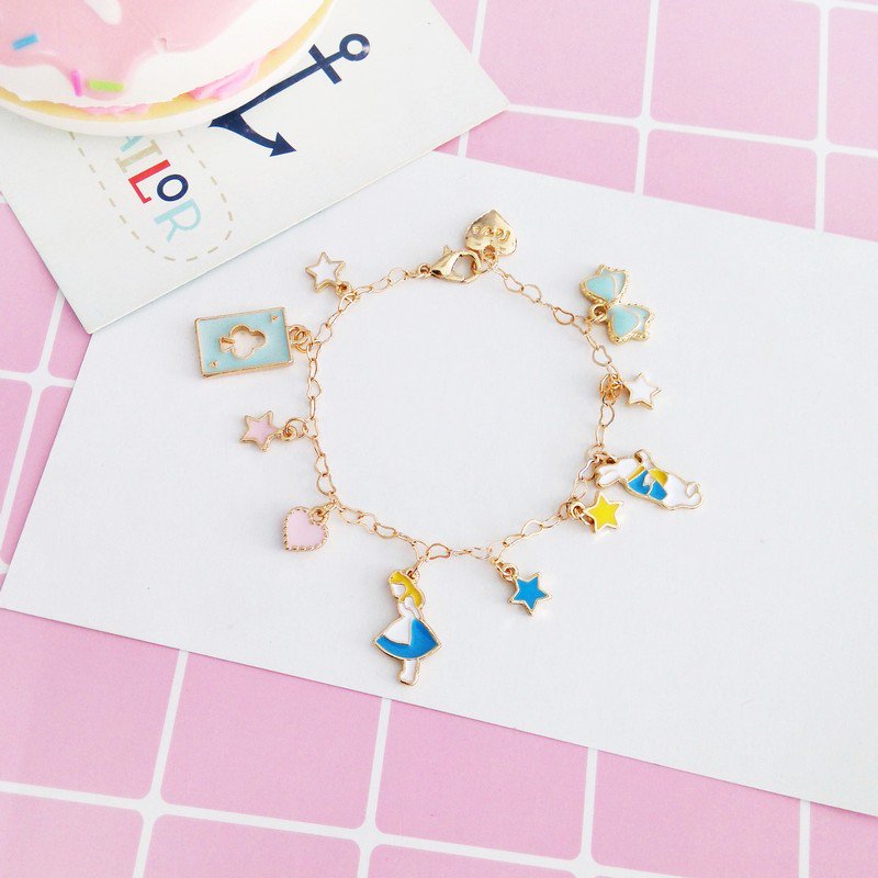 catsterday's tweet photo. #พร้อมส่ง
สร้อยข้อมือ Alice In Wonderland 🎠
Love Ver. 💌
▫️ความยาว18cm. ปรับขนาดได้ค่ะ
🌟 150฿ 🌟
#MBinstock https://t.co/utkvh7JXsM