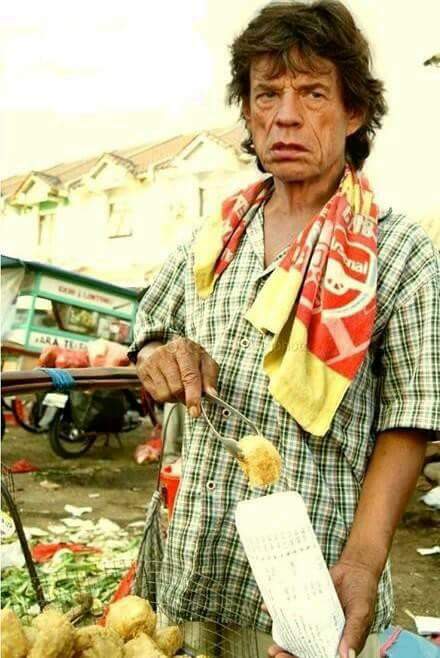 kangope's tweet photo. 👴 Saha nu ngasupkeun?
👨 Stones wa!
👴wah kolot-kolot oge emang jagoan sietamah.
👨ah da anom keneh.
👴eh sok tau budakteh, acan lahiri didinyamah basa kajayaan Stones.
👨 * ai si uwa ngomongkeun saha?* https://t.co/4chwIjfyWT