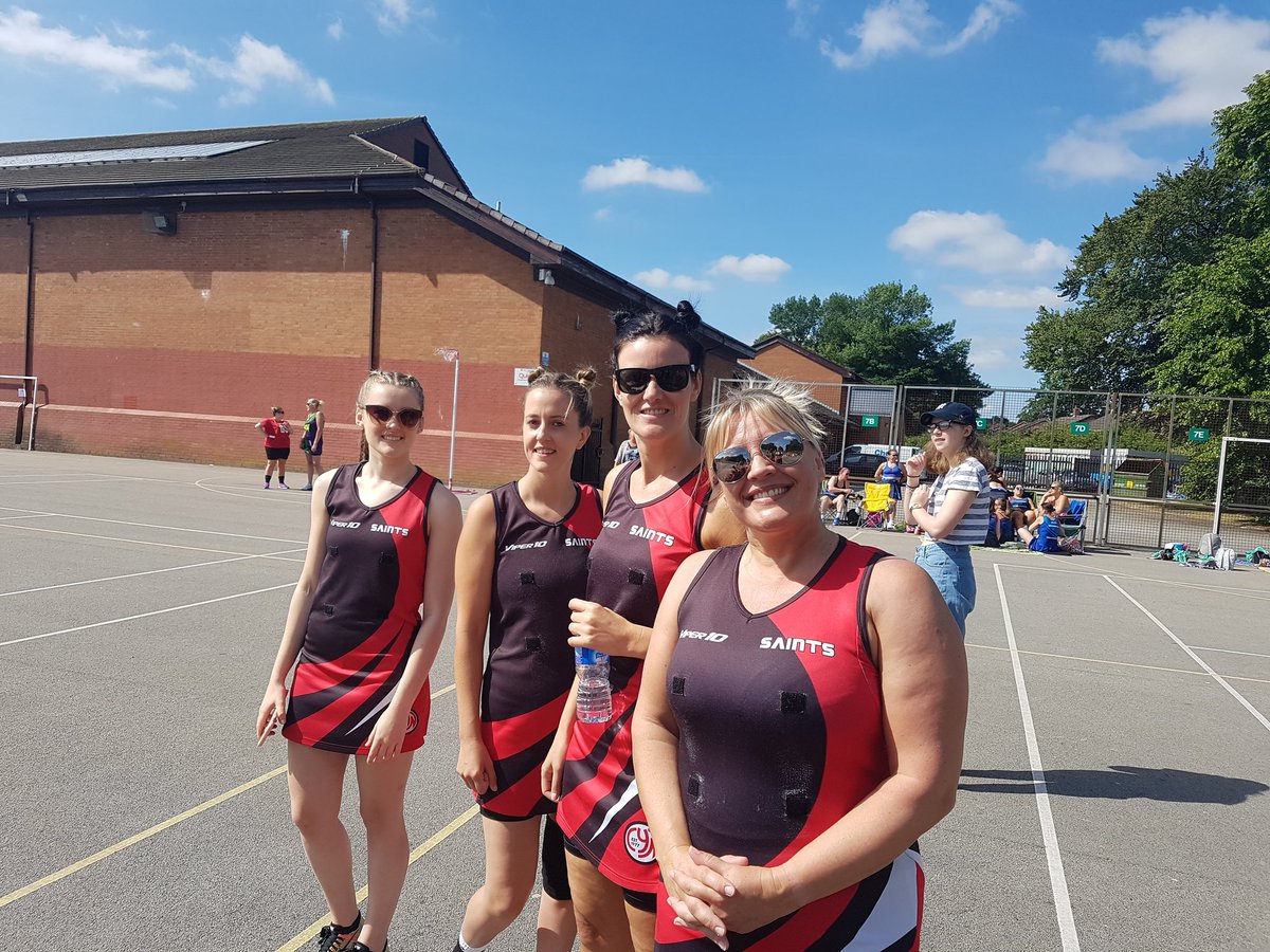 SaintsNetball12's tweet photo. A few photos of the tournament in full swing 🏀🌞😁❤ https://t.co/7tsSFx5gAC