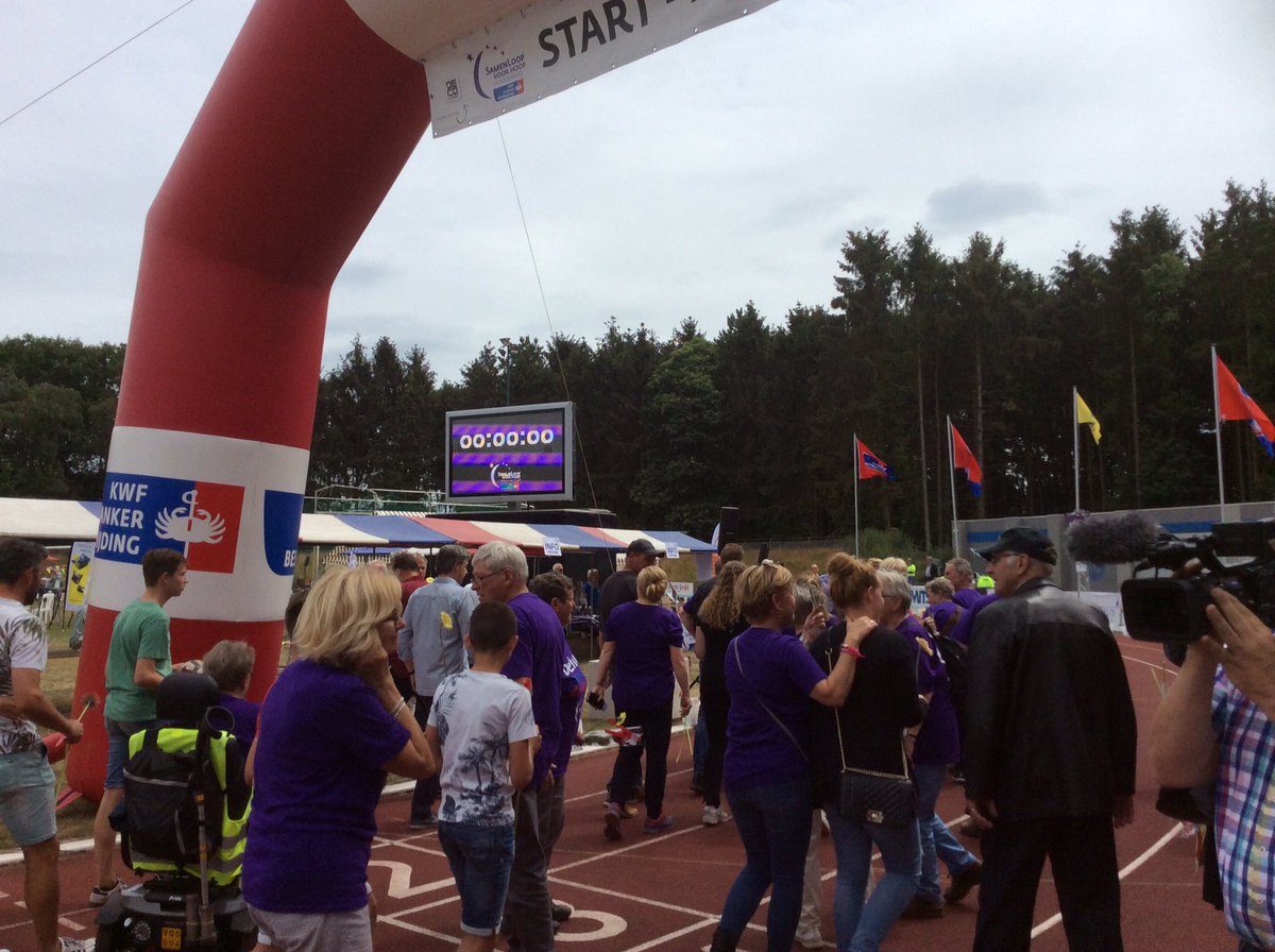 AntonEderveen's tweet photo. De @SamenloopVwd zit er op! Voorlopige eindstand is €71.592,-- voor @kwf_nl. Dank aan alle vrijwilligers, teams en betrokkenen! https://t.co/Qnny1W2RC5
