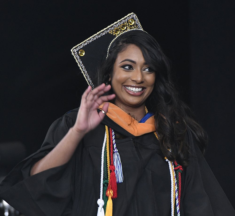 SFCALUMNI's tweet photo. Congratulations to our Graduate of the Day: Saskia Hosein. We are proud to have you as our alumna! #SFCGrad2018 #gradonthewater https://t.co/5f30XoENpV