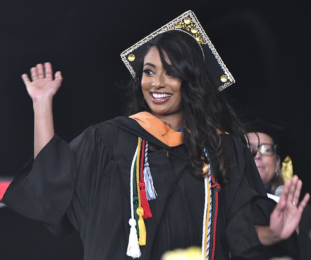 SFCALUMNI's tweet photo. Congratulations to our Graduate of the Day: Saskia Hosein. We are proud to have you as our alumna! #SFCGrad2018 #gradonthewater https://t.co/5f30XoENpV
