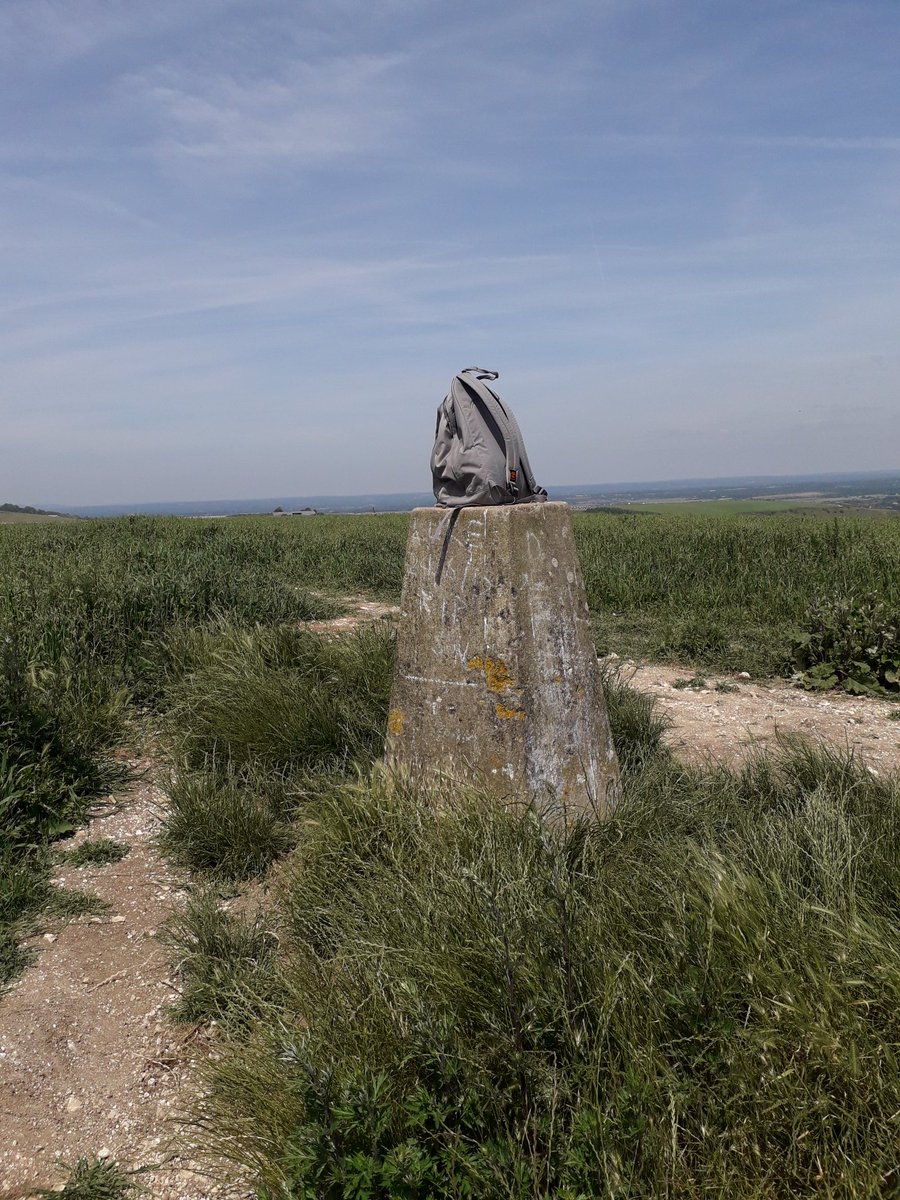 G0TLU's tweet photo. Not a #SOTA summit, but the climb felt steep enough! #Steepdown #Sompting #Sussex https://t.co/n4w1xnS5Kq