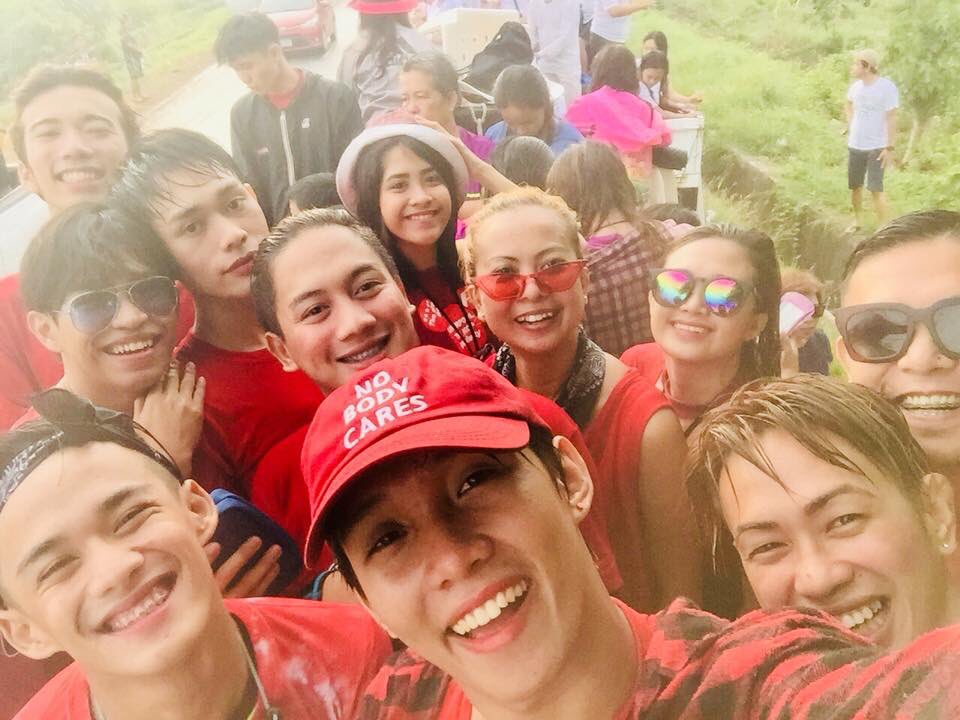 crlxchvz's tweet photo. SOBRANG SOLID TALAGA! π€π»π¦
#ParadaNgLechon2018 #SanJuan #HappyFiesta #WetNWild https://t.co/kePDNh5x1C