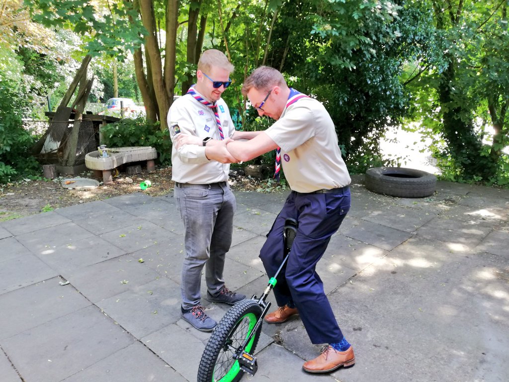 Molly Kent tweet media