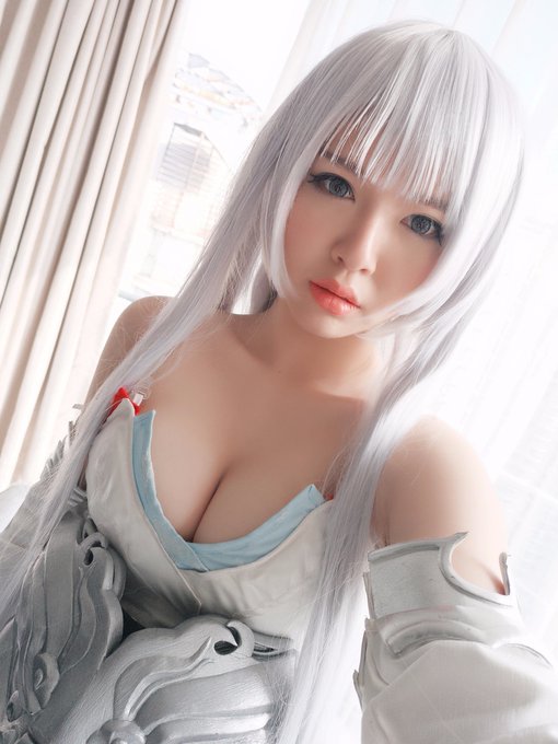 コスプレイヤー半半子のTwitter画像21
