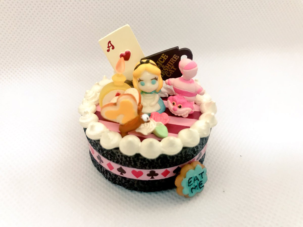 ねりりん No 6 リーメント ディズニーキャラクターデコケーキ 09年発売のやつです パーツが全部取り外せて 好きなところに付け替えられます Eat Meクッキーとバタ付きパン蝶が可愛い ディズニー 不思議の国のアリス アリス 食玩 T