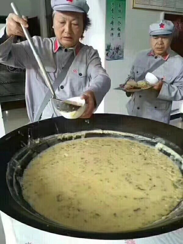 MJTVHoPin's tweet photo. 這叫不忘初心？這只是文革再顯？這是回到男盜女配的流竄時代！人要退化到什麼程度，混球到什麼程度，才有治理全球之心！ https://t.co/avUdFR8Soh