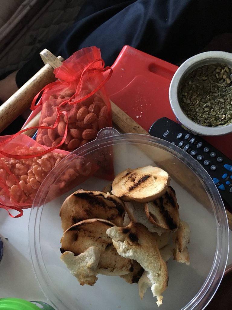 holapancoe's tweet photo. Desayuno #pancoe !! Sigo #disfrutando del examen ! #graciastotales #pancoe12 https://t.co/kplCeyOYp8