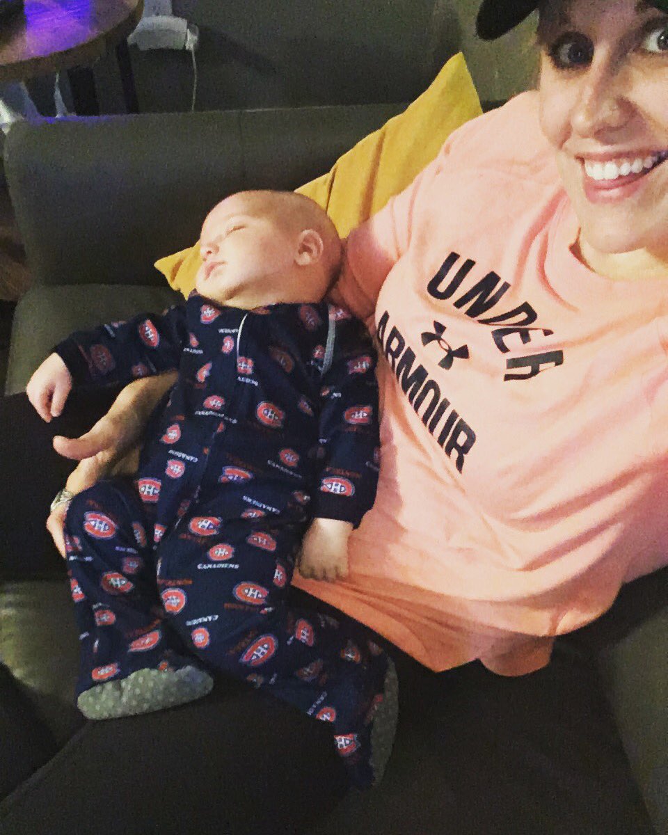 Jenndalen's tweet photo. Milk Drunk. โค๏ธ๐ถ๐ผ #thisbabe #sochill #lovehimalready https://t.co/8A7kPQHOpd