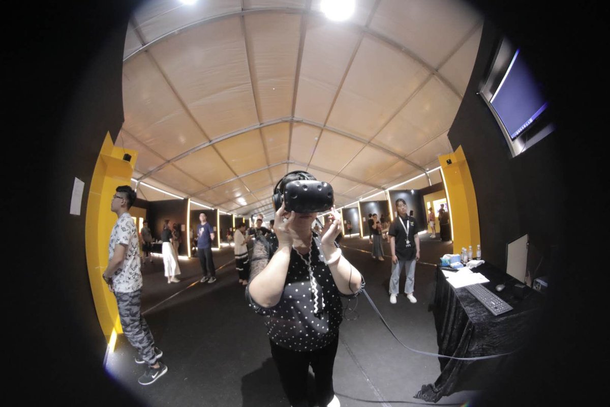 #SIF2018 Day 2 of our official screenings. 30 seats at VR theater and other 22 headsets available for over 40 VR pieces!