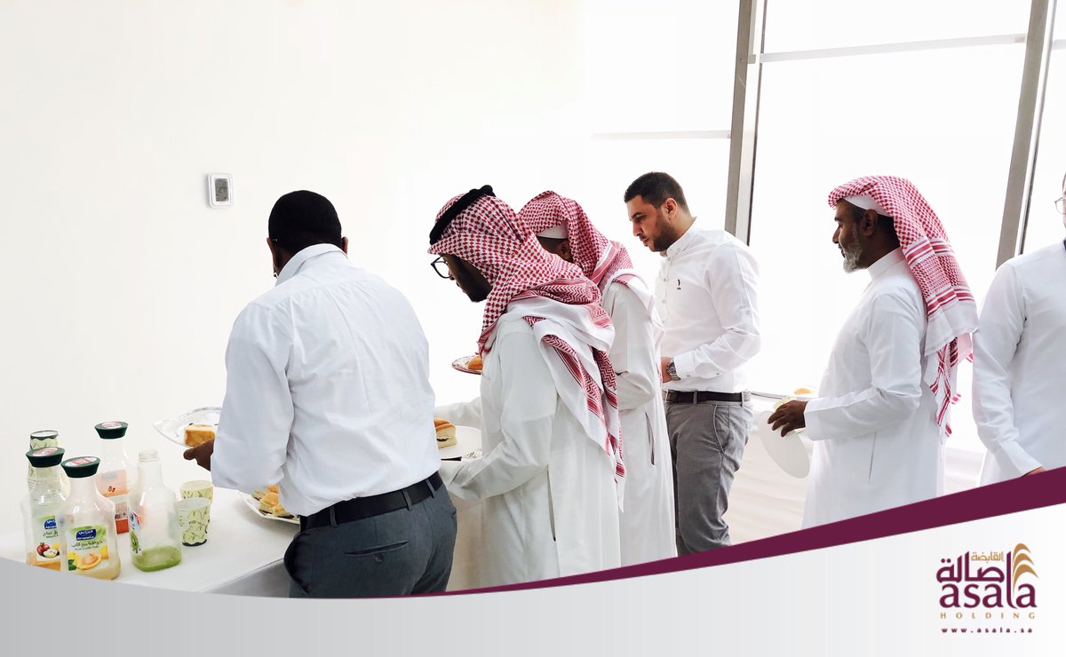 AsalaHolding's tweet photo. بمناسبة #عيد_الفطر_المبارك اقامت شركة اصالة القابضة حفل معايدة لموظفي الشركة صباح اليوم باجواء أسرية جميلة 💐 https://t.co/Gx2e3tDedZ