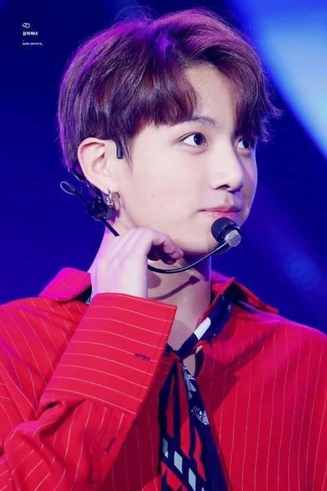 jinjui_'s tweet photo. MOM... I LOVE HIM! 💗
@BTS_twt https://t.co/fsAyOqql9u